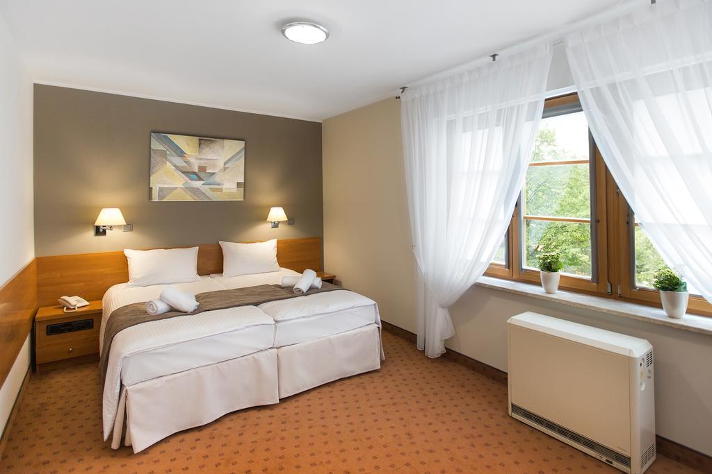 Hotel Debowa Gora Active & Spa Łąck Exterior foto